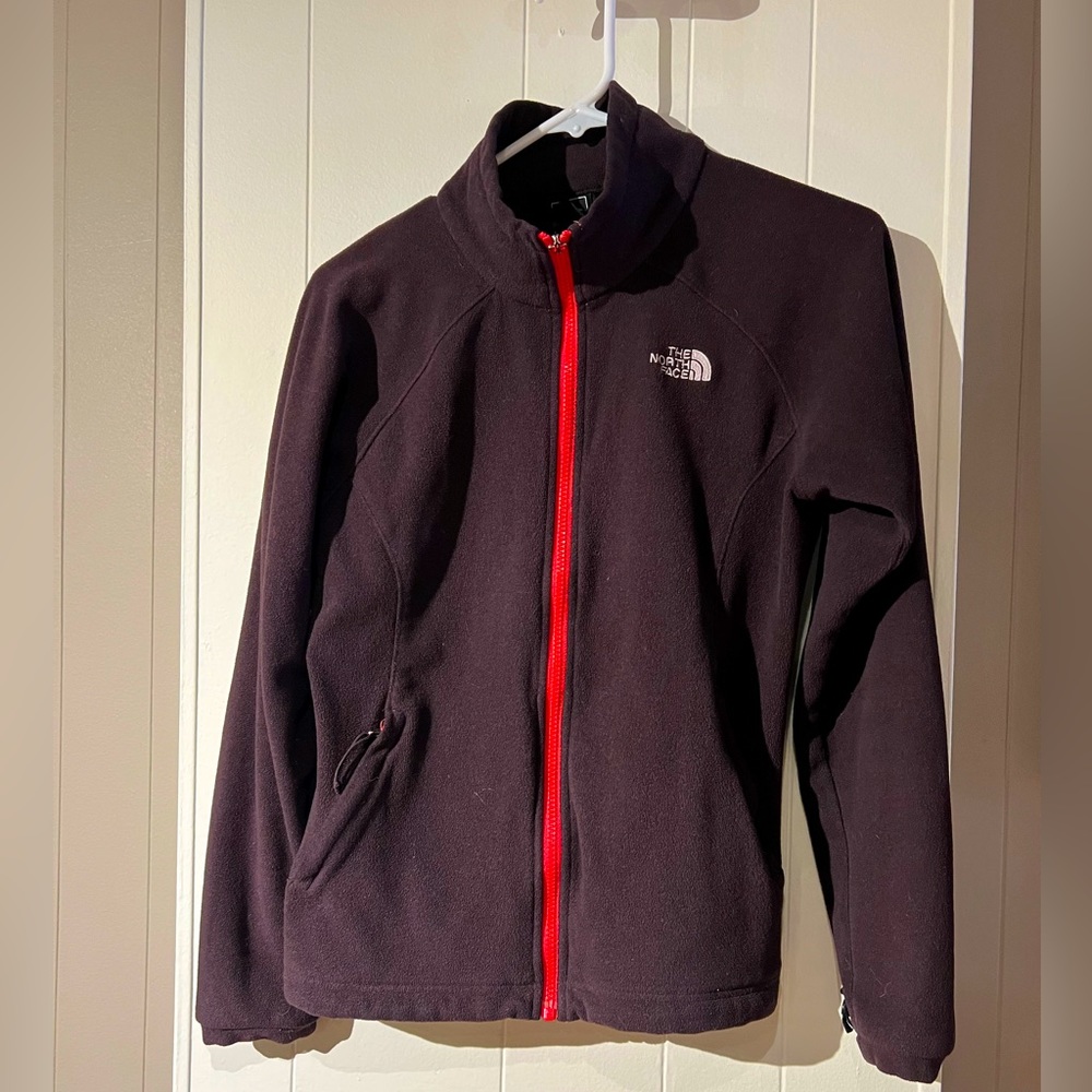 The North face sweater